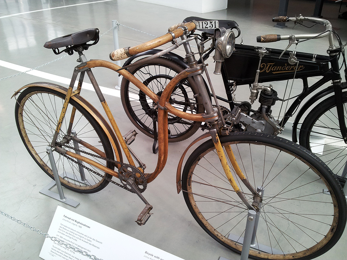 Велосипед с рамой из гнутой древесины (1905) велосипед гнутая древесина