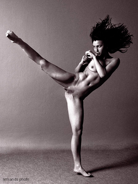 kick (kick-boxing) 