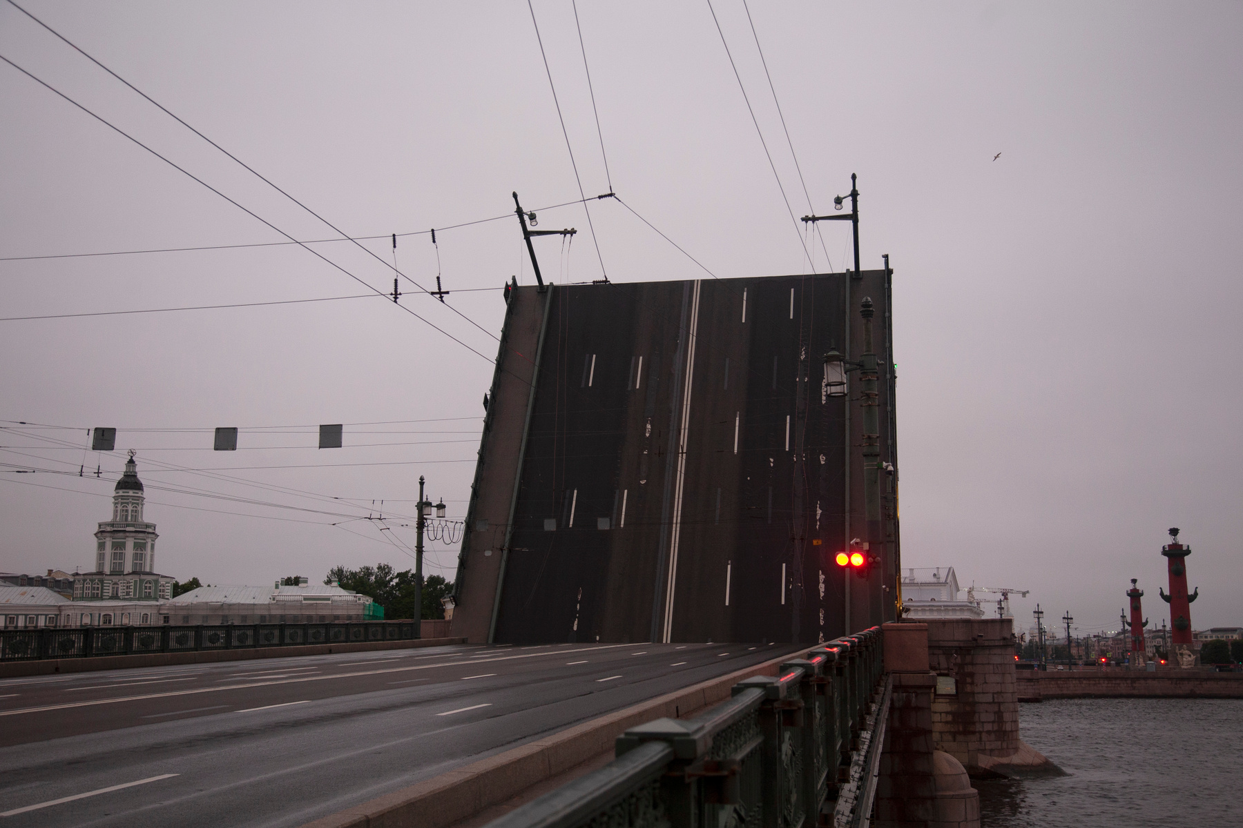 Рассвет в Петербурге 