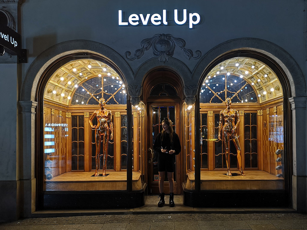 Level Up 