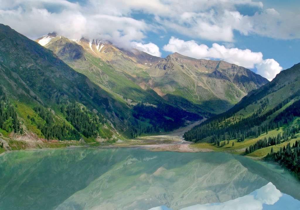 Big Almaty Lake Озеро Горы Зеленый