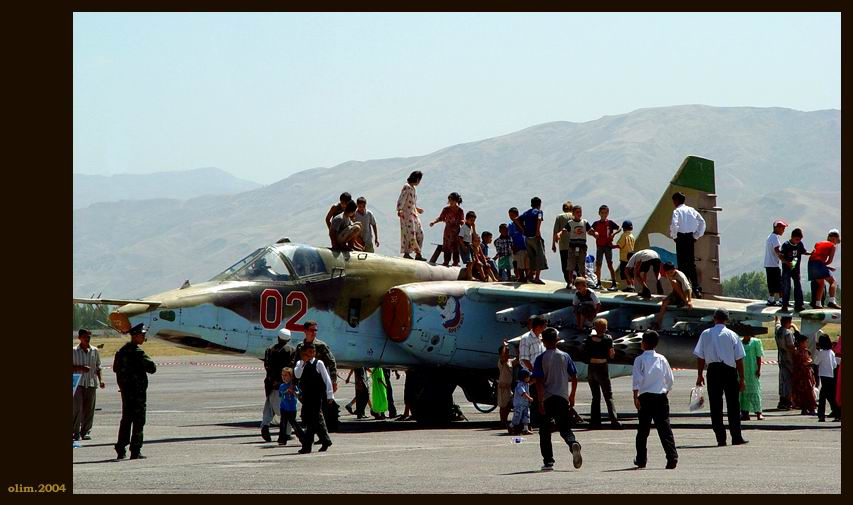 ...до отправленья поезда осталось 5 минут....("Грач") SU25