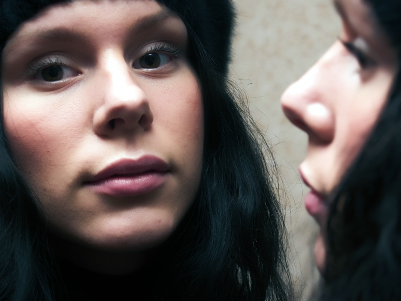 Mirror Conspiracy 