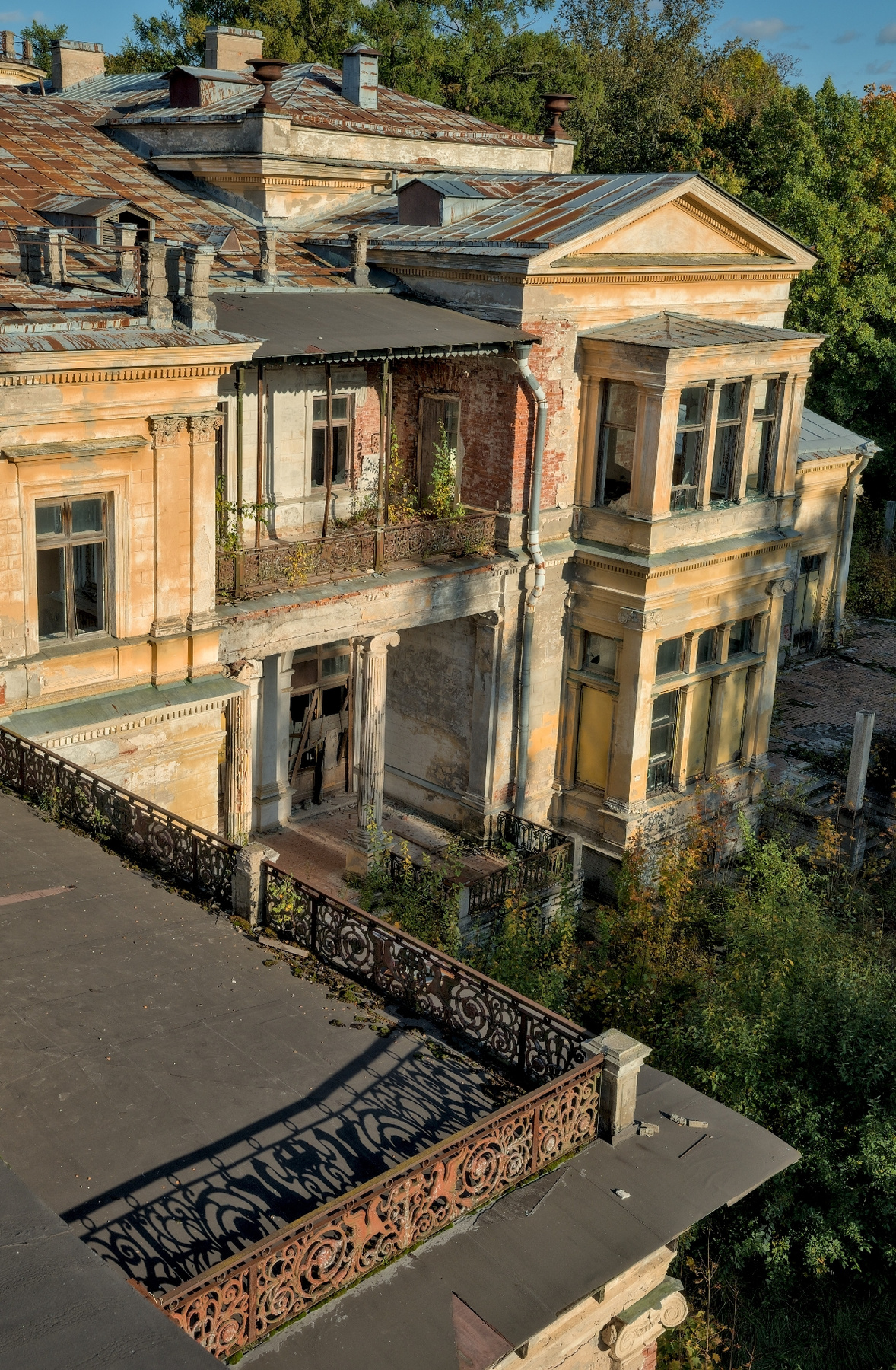Усадьба Михайловка (в плачевном состоянии) 