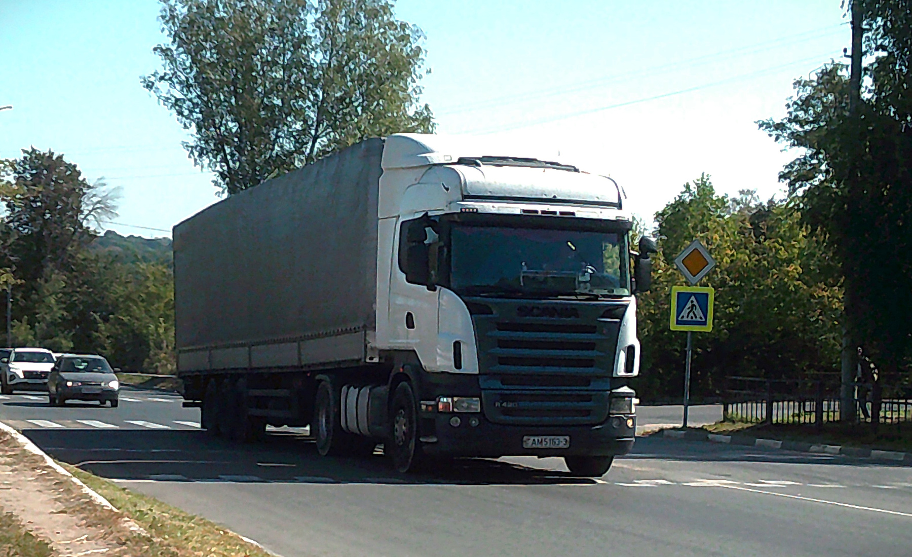 SCANIA SCANIA авто тягач улица город осень