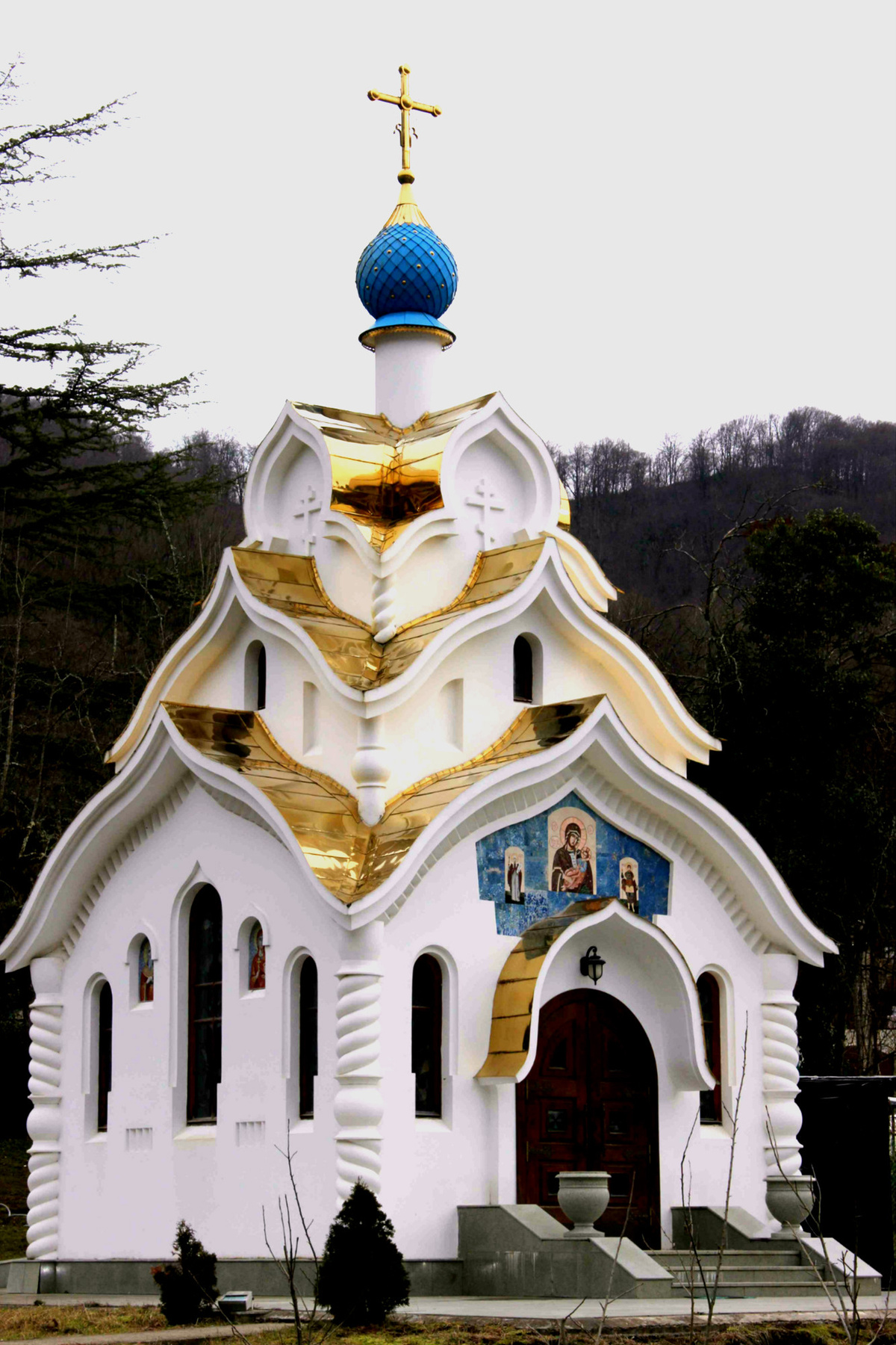 Храм женского монастыря в с.Лесное Краснодарского края храм