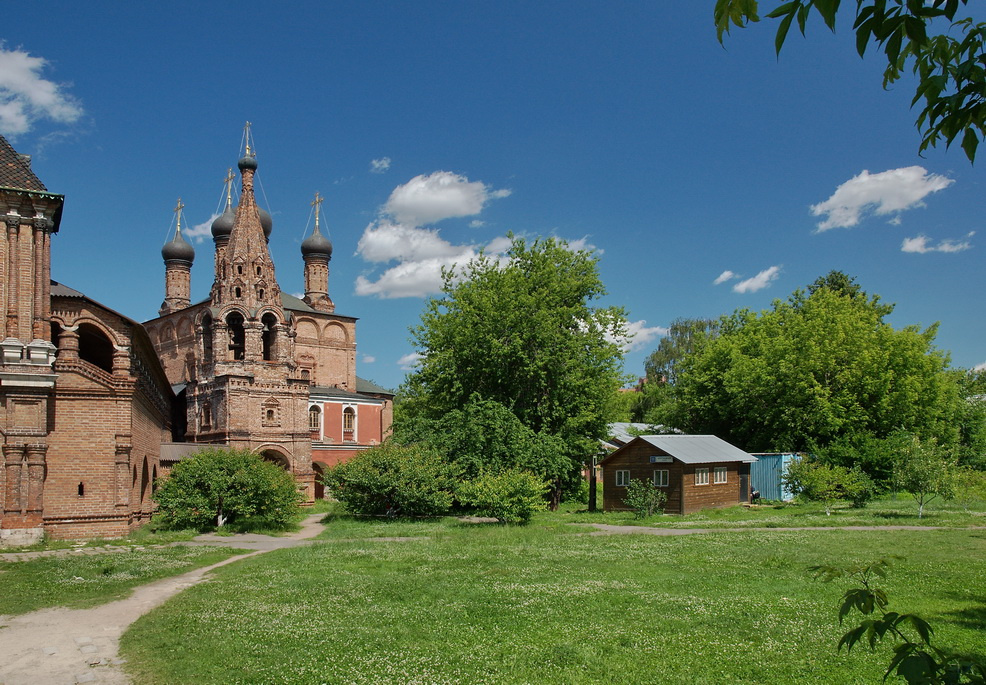 Крутицкое Патриаршее подворье Крутицкое Патриаршее подворье