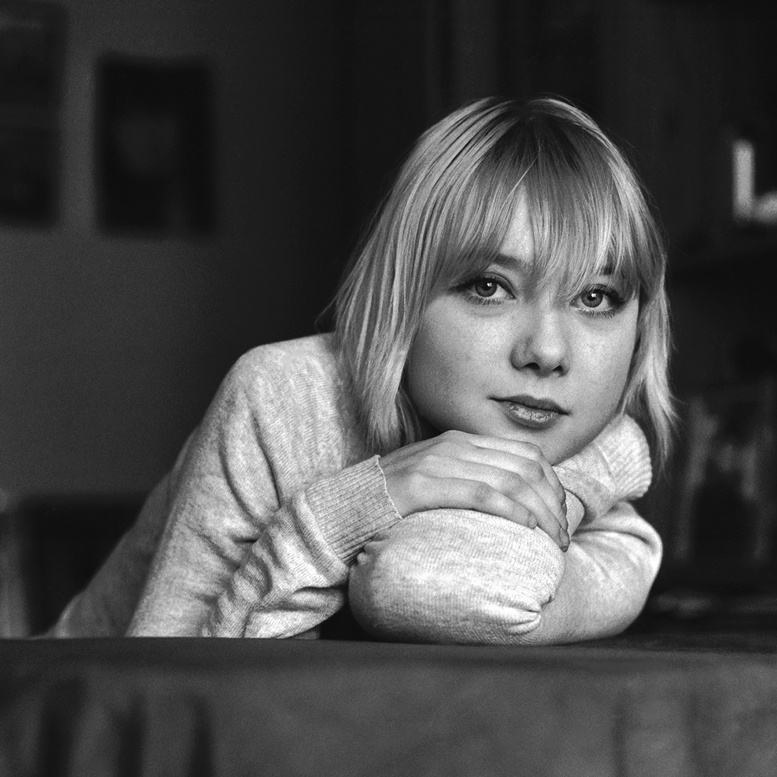 * Rolleiflex2.8E, Rollei Retro 400, 6x6