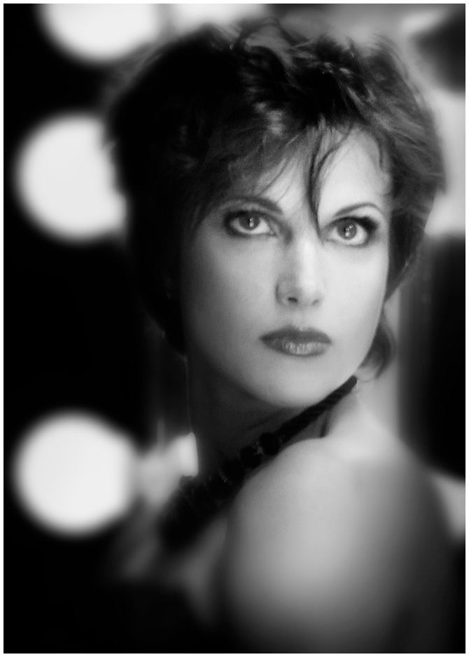 Серія Мова її погляду. Смілива Black and White Square Composition Photography Make-Up Beauty Applying Brush Fashion Glamour Human Face Young Women Beautiful Woman Lifestyles