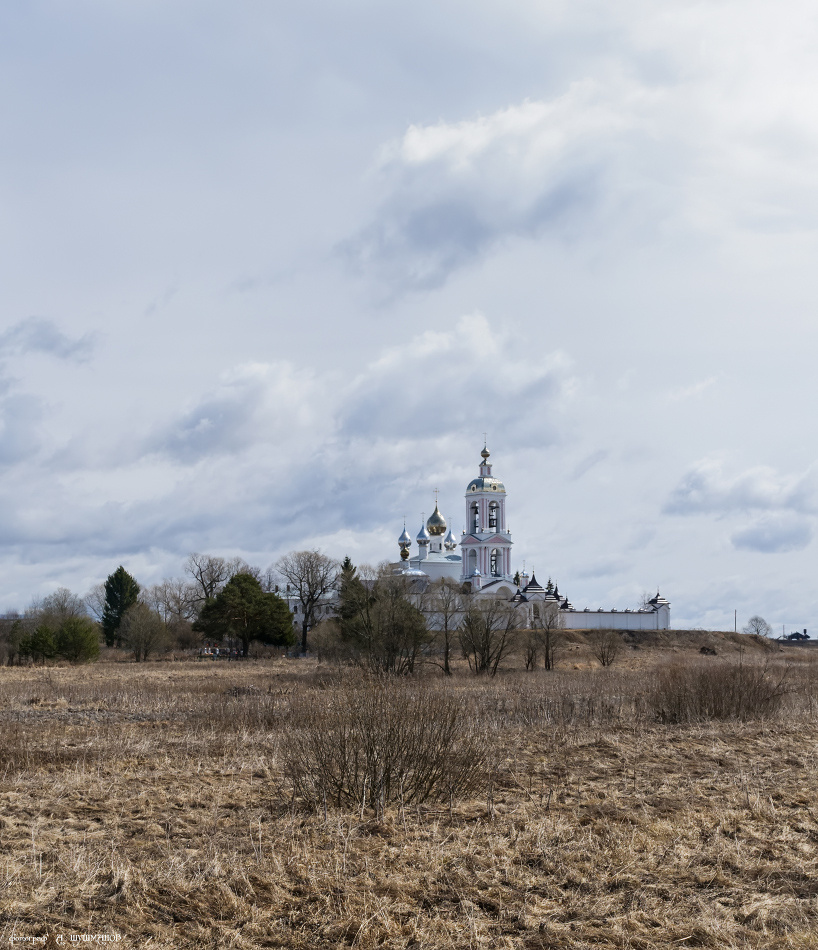 монастырь СОШЕСТВИЯ КРЕСТА ГОСПОДНЯ 