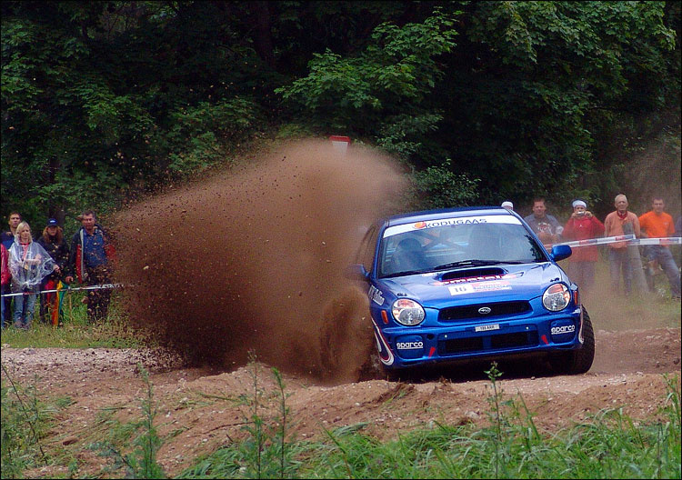 Левый пять ралли E.O.S. Peugeot спорт субару Subaru