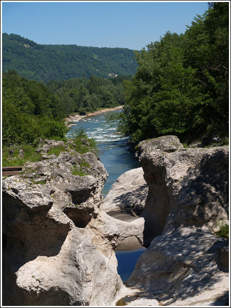 Шум воды - горная река. природа пейзаж река