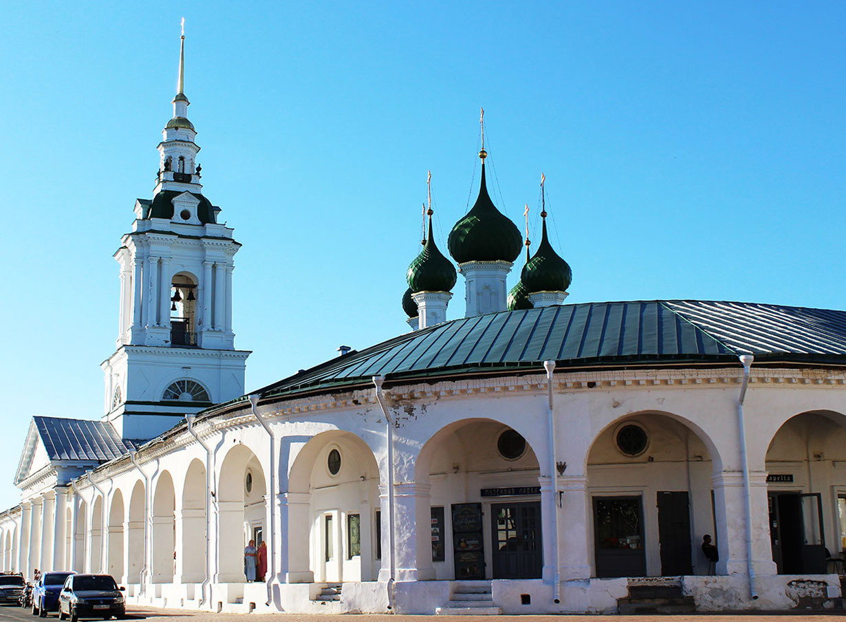 Торговые ряды в Костроме 