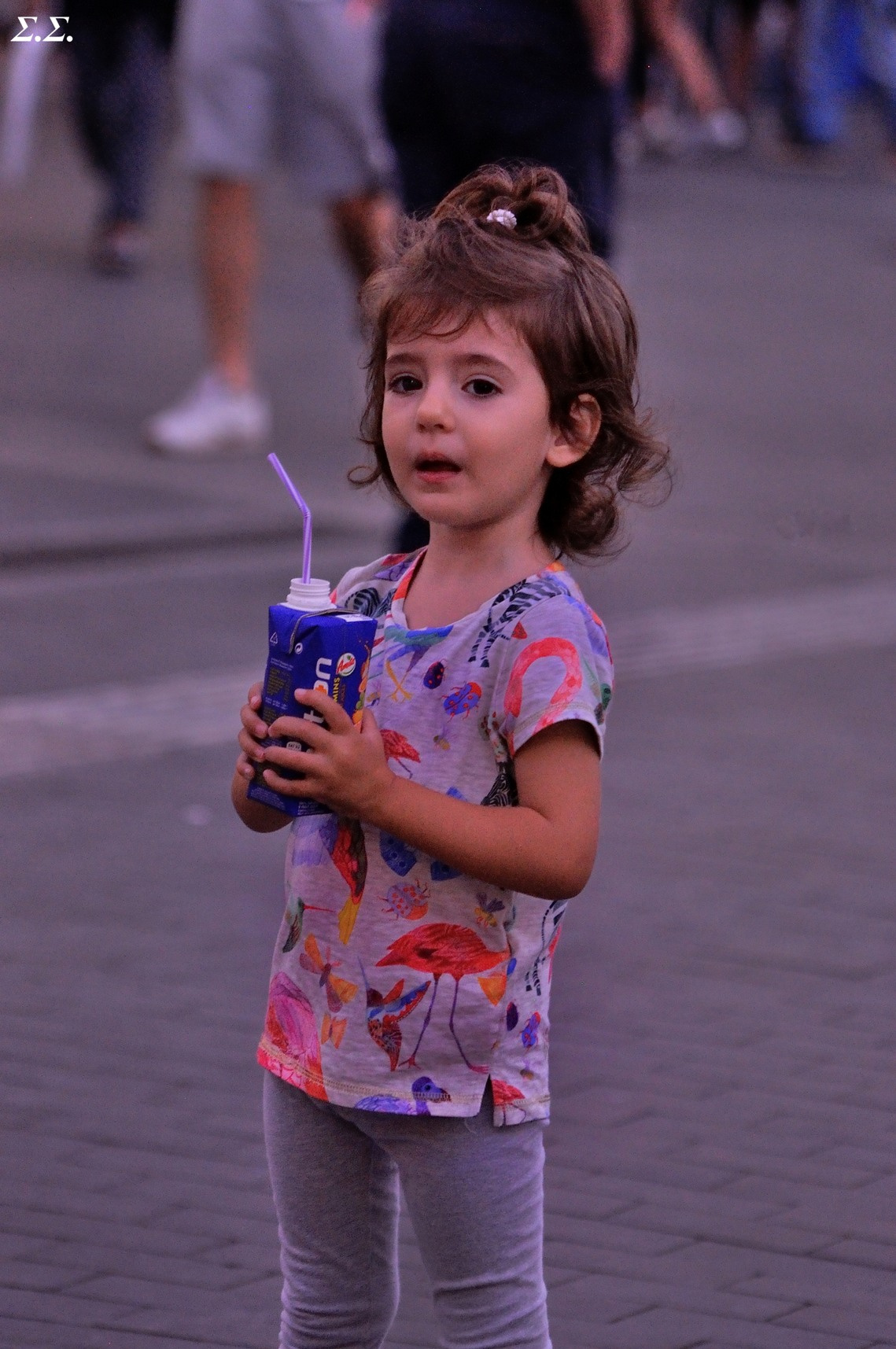 GIRL WITH THE JUICE 