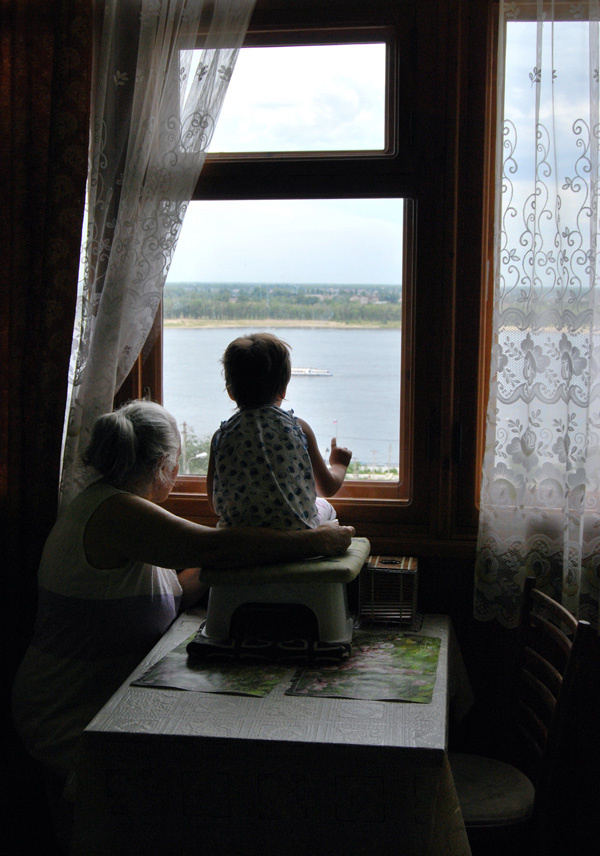 "... бабуль, смотри... Там, наверное, счастье?" 