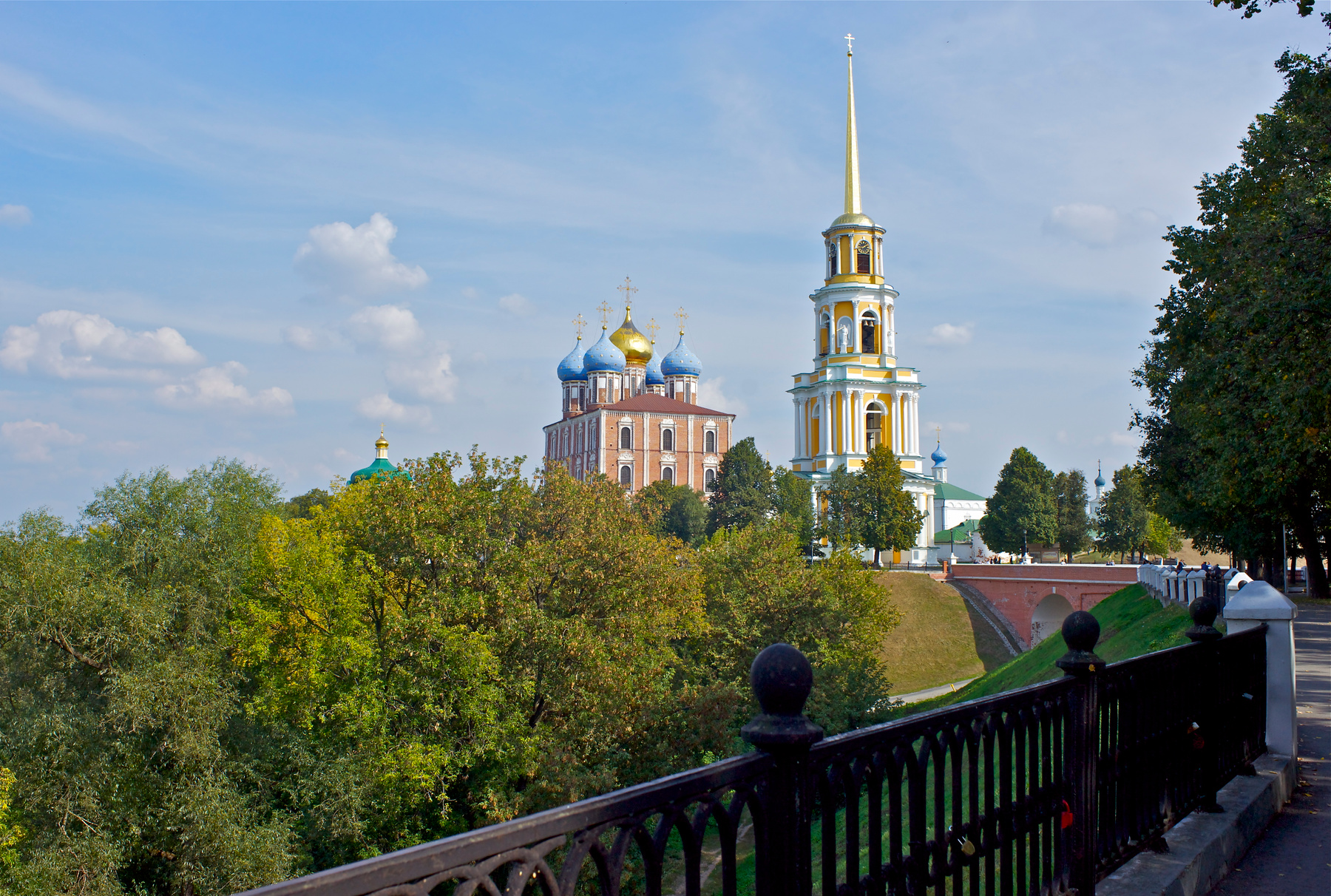 По дороге к Рязанскому кремлю Рязань