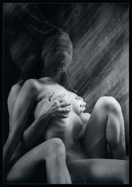 Prisoners of Desire: Virgin Experience - VI. Ef