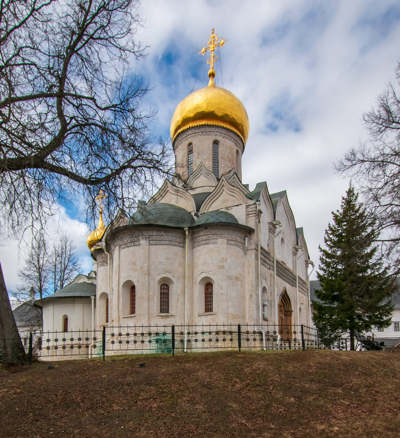Собор Рождества Богородицы в Саввино-Сторожевском монастыре. путешествия архитектура храмы церкви монастыри