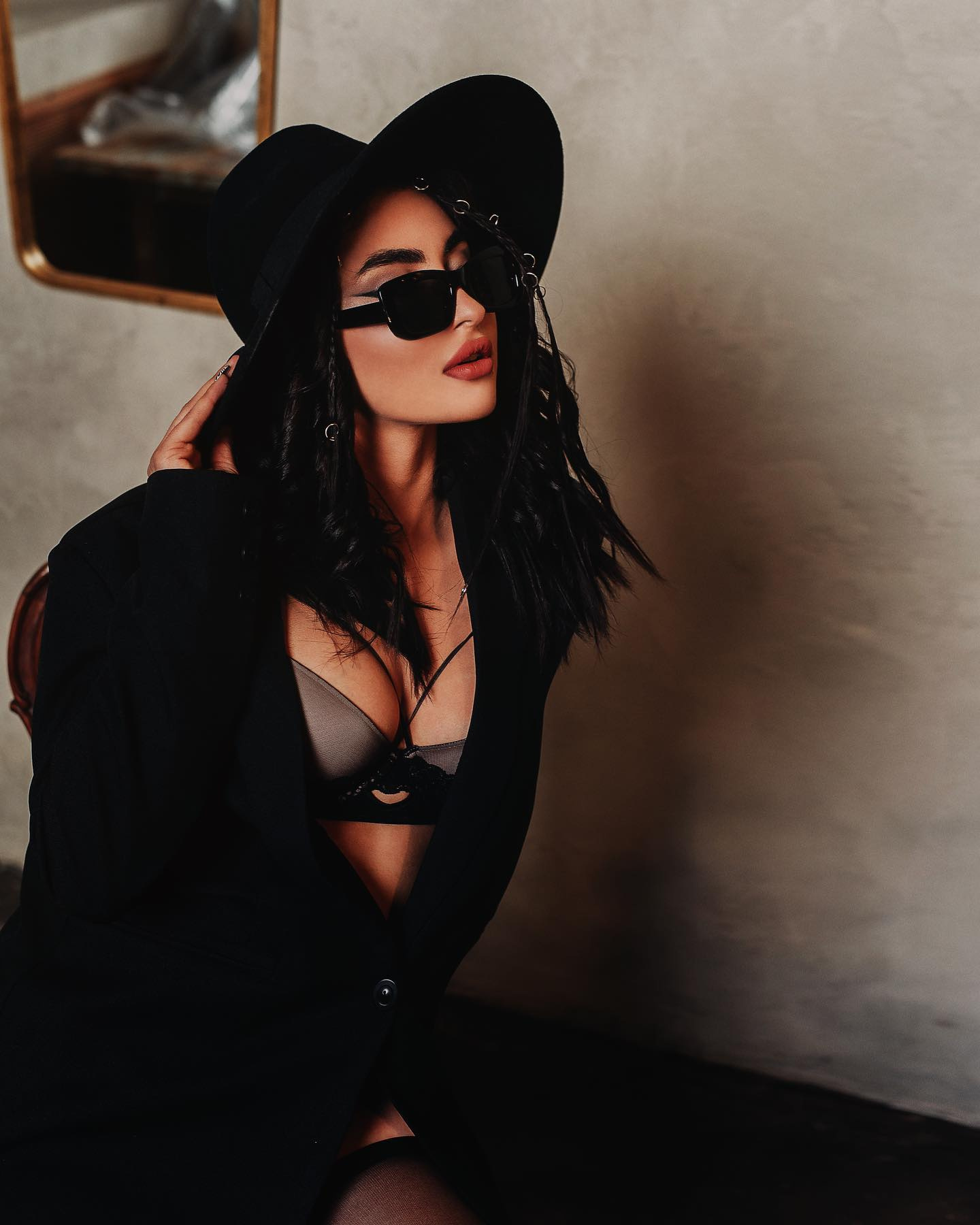 *** 