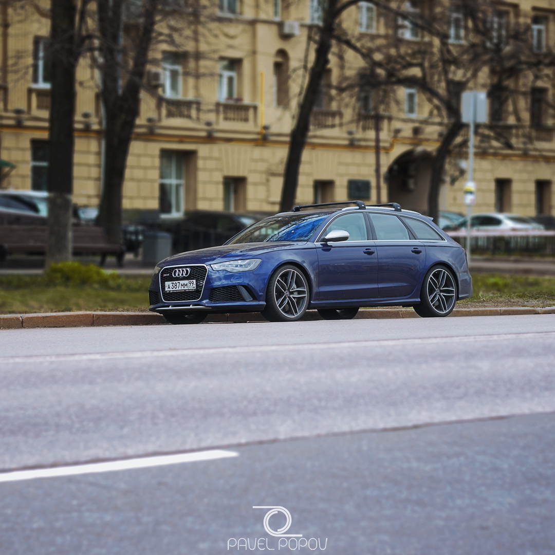 AUDI RS6 