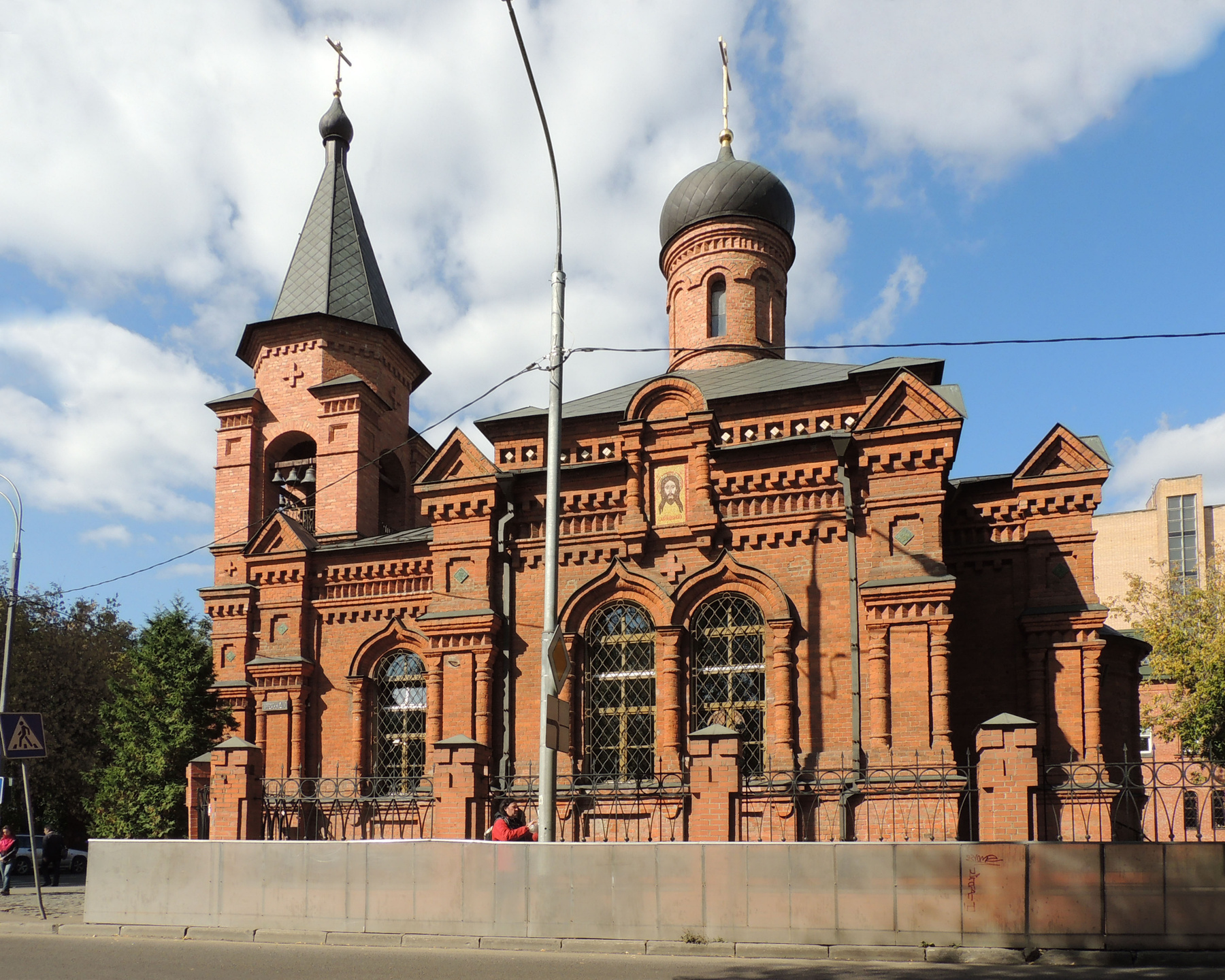 Церковь Митрофана, епископа Воронежского. 2-я хуторская архитектура город кайзер кирпичный москва стиль улица храм церковь эклектика