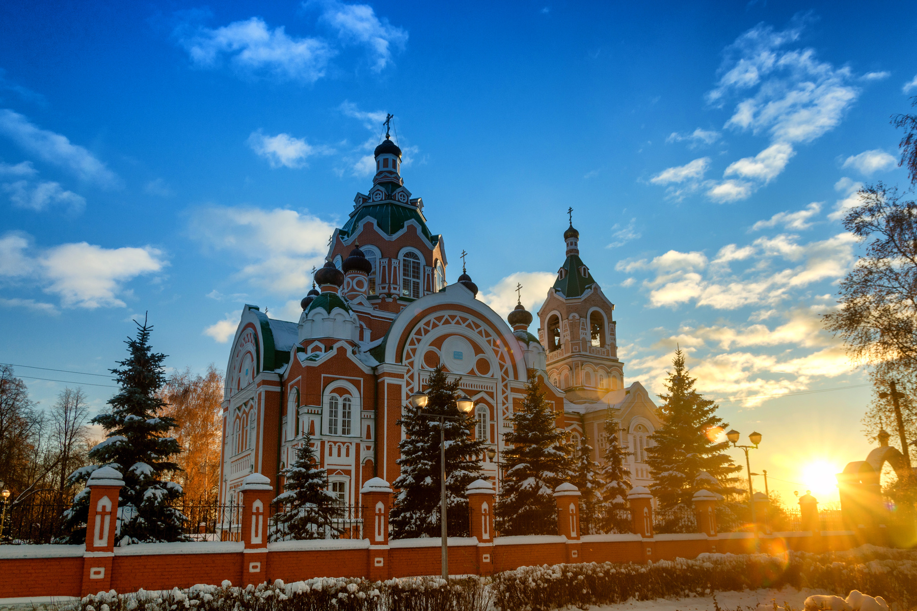Михайло-Архангельский храм, Юрино 
