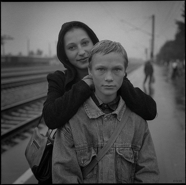 Мальчик. Девочка. Перрон 