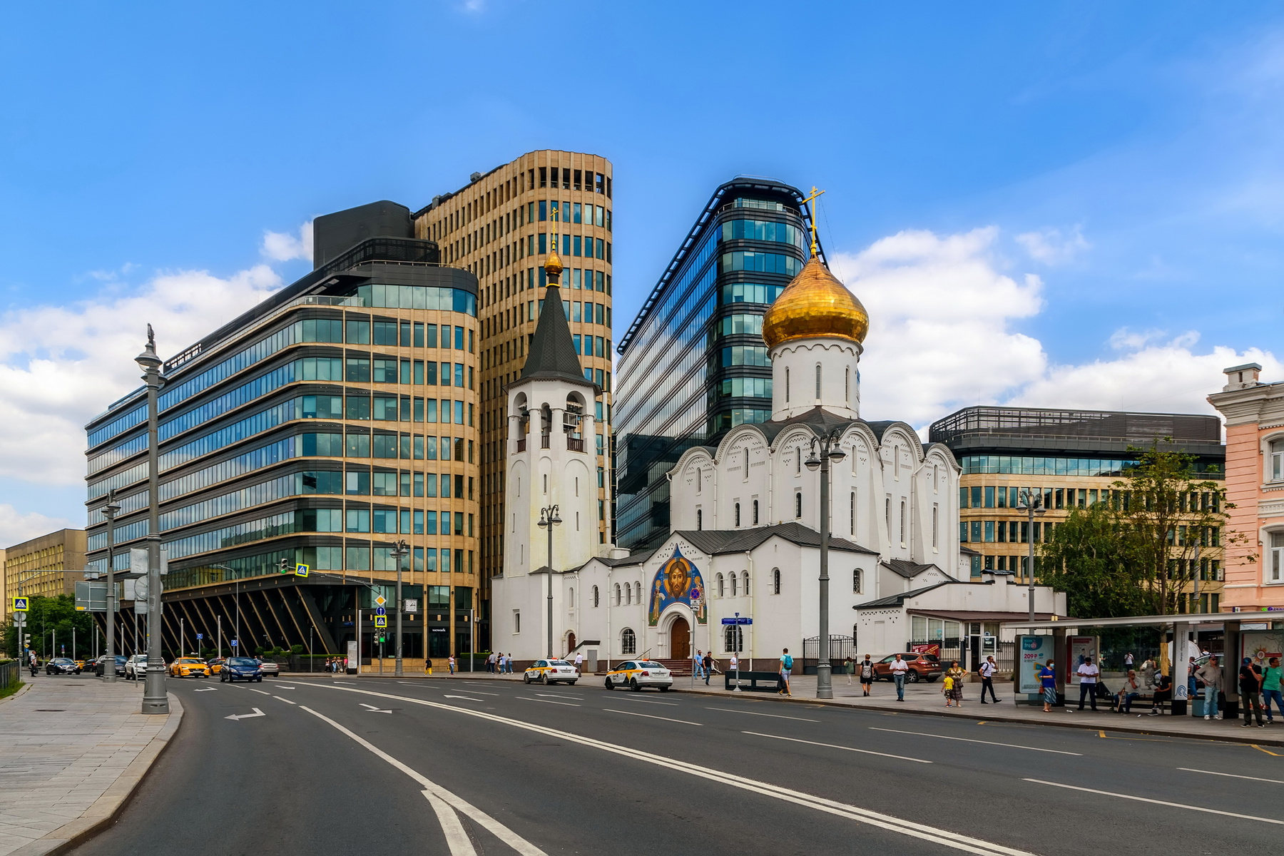 Контраст веков... Москва Тверская застава