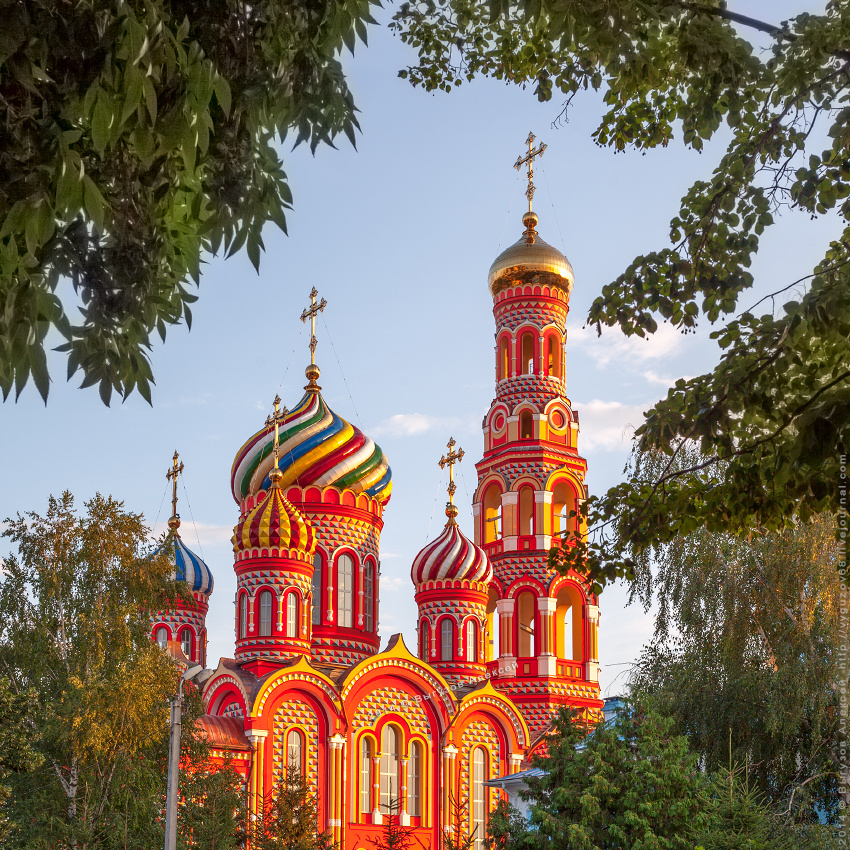 В зелёной рамке 