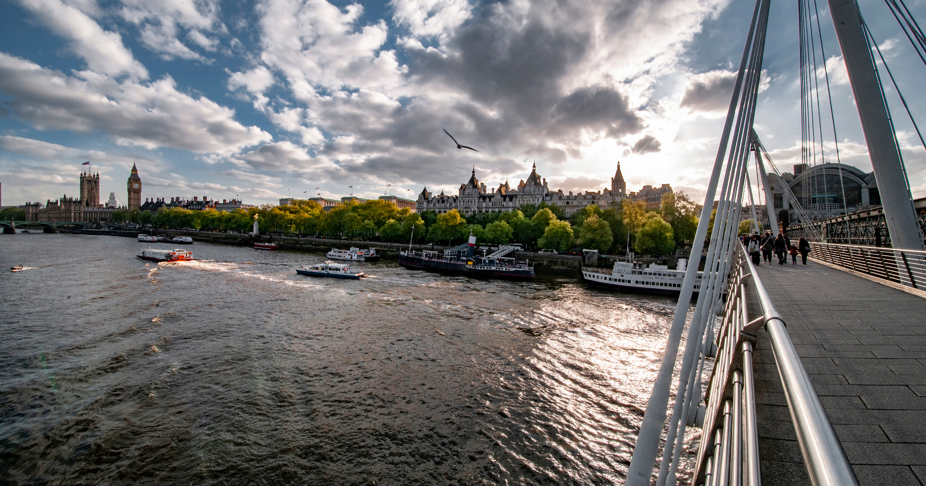 На Темзе... Лондон отель The_Royal_Horseguards Темза закат мост Хангерфорд