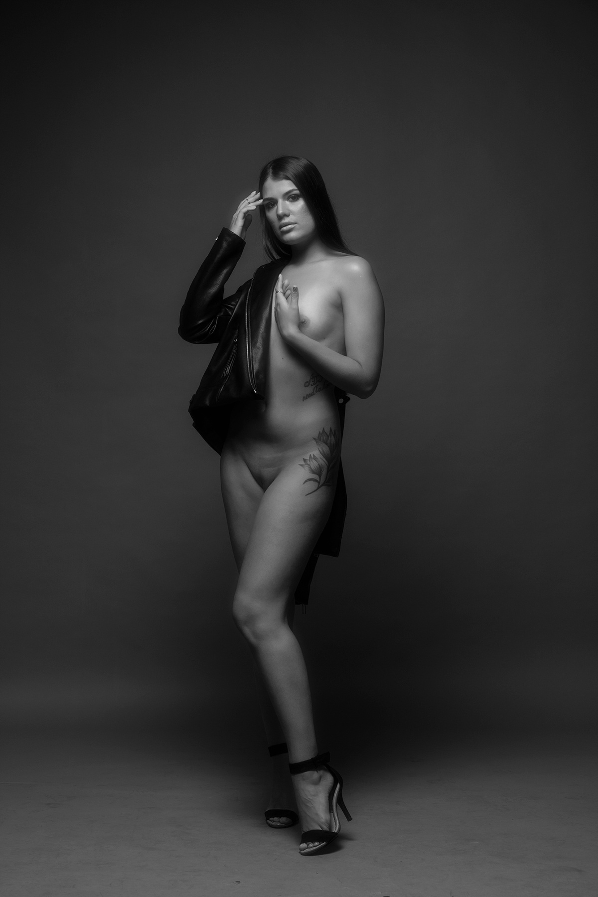 *** Photographer Alexander Tolchinskiy