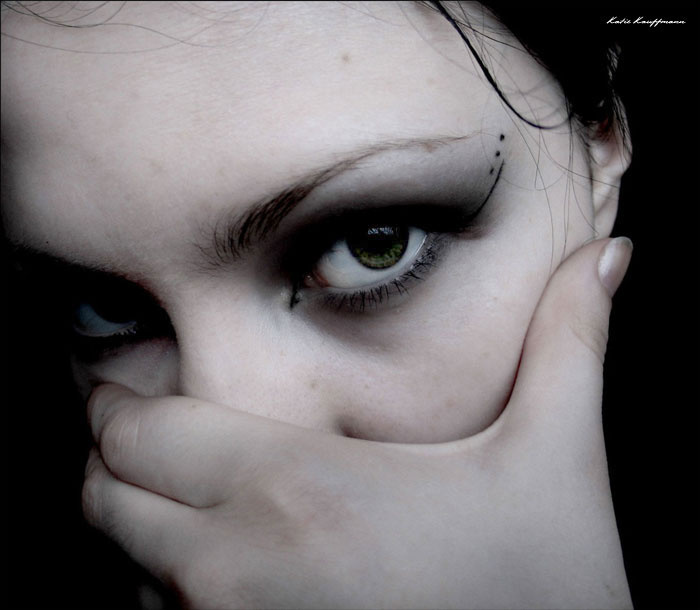 horrified secret у меня есть страшная тайна . страшная тайна. молчи