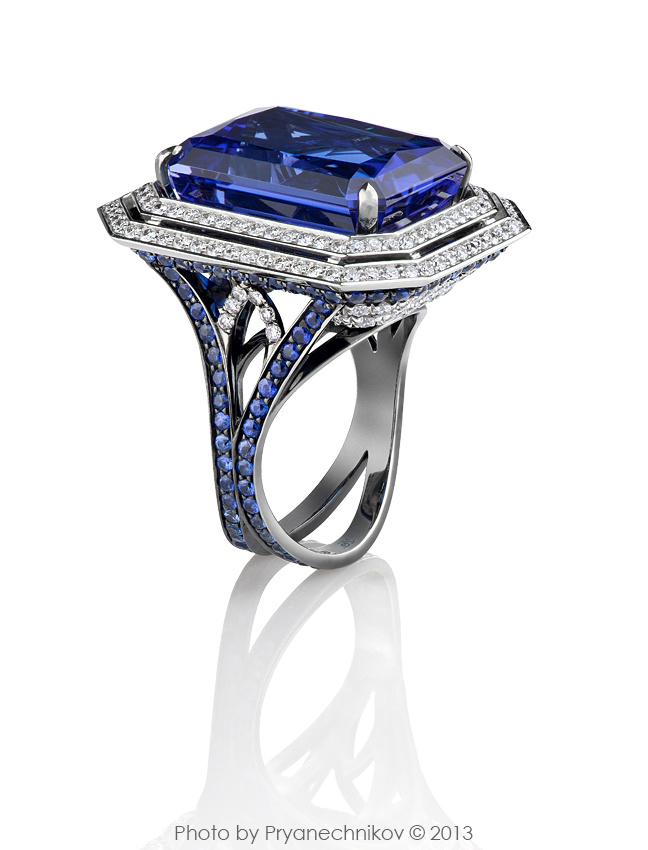 Ювелирный постер. Diamond Jewelry. Фотосъемка ювелирных изделий с бриллиантами и драгоценными камнями. Jewellery Photography ARNE Pryanechnikov Прянечников бриллианты танзанит сапфиры