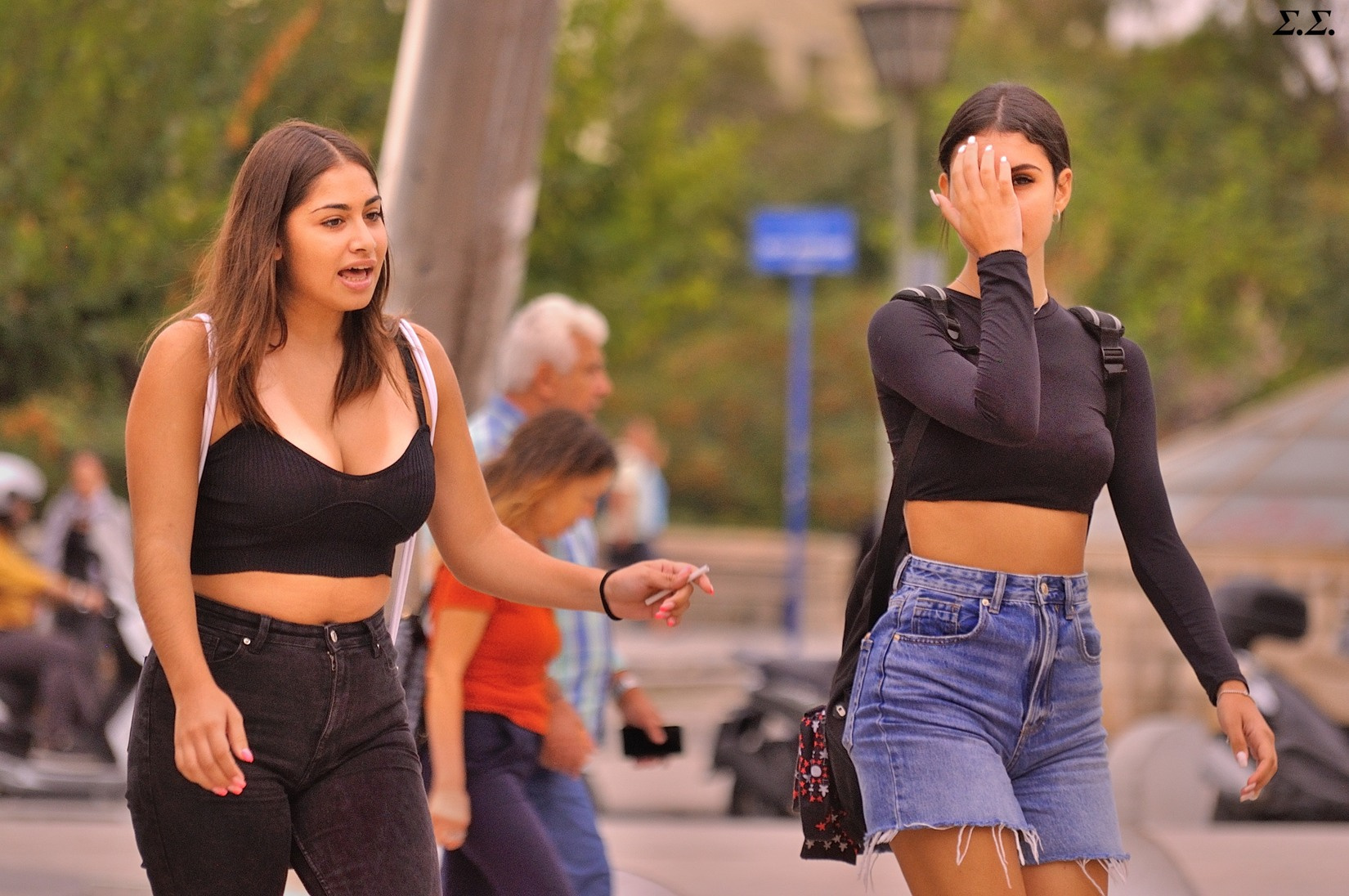 THE BUSTY AND THE ONEEYED 
