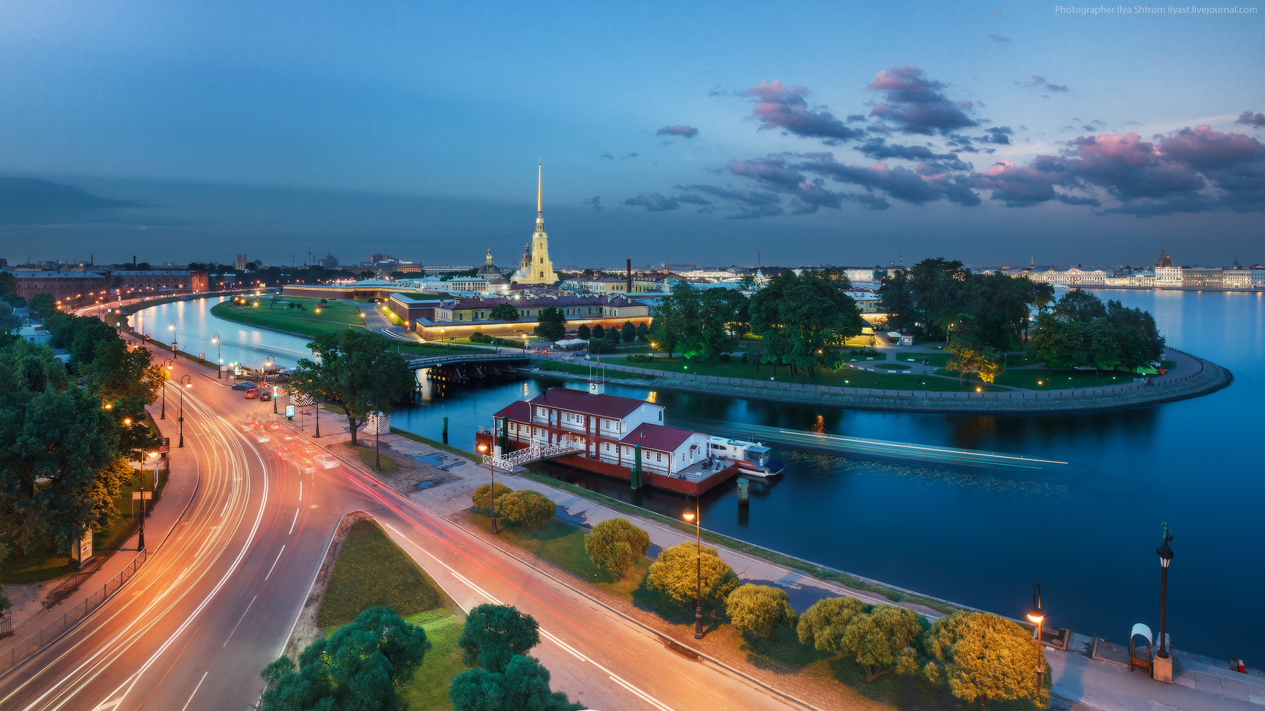Вид с недостроенной мансарды на Петропавловскую... санкт петербург нева петропавловская крепость петроградка река закат город городской кронверкский