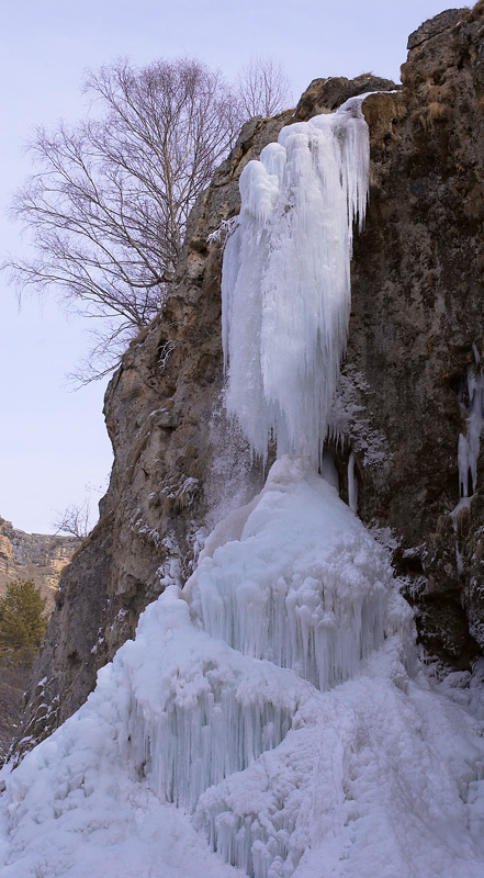 Замёрзший водопад Зима водопад Медовый