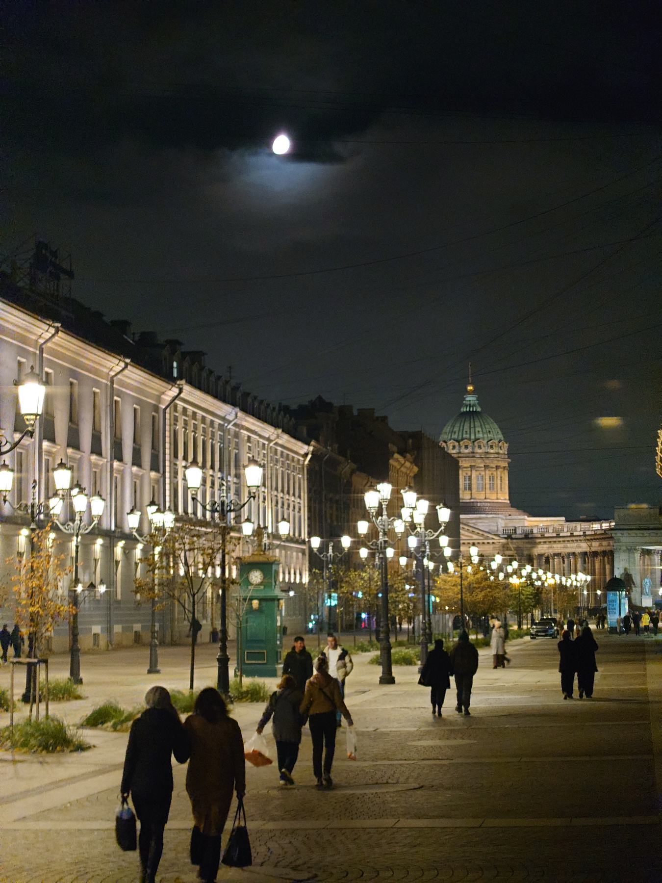 Санкт-Петербург, осень 2025. 