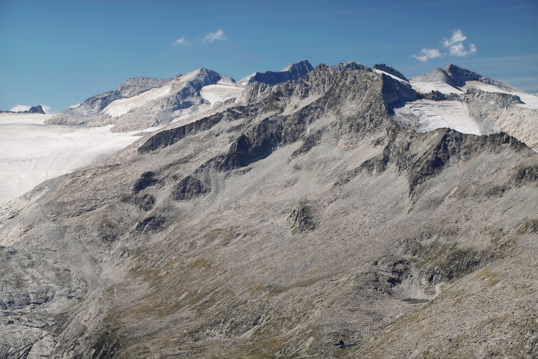 Массив Адамелло 