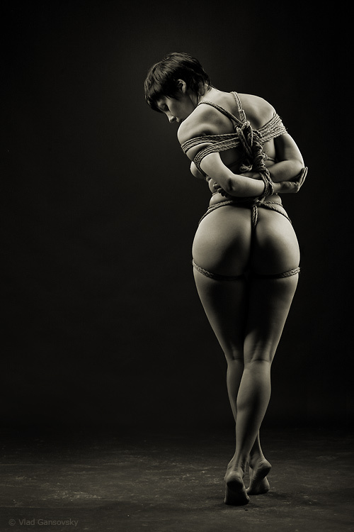 bondage. on tiptoe bondage, bdsm, бондаж