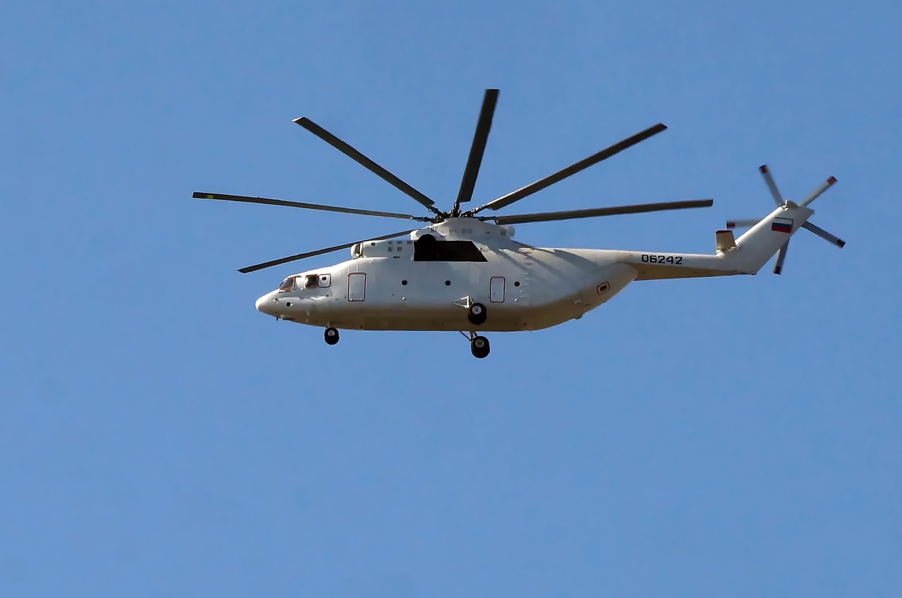 МИ-26 в полёте осень небо Волгоград вертолёт