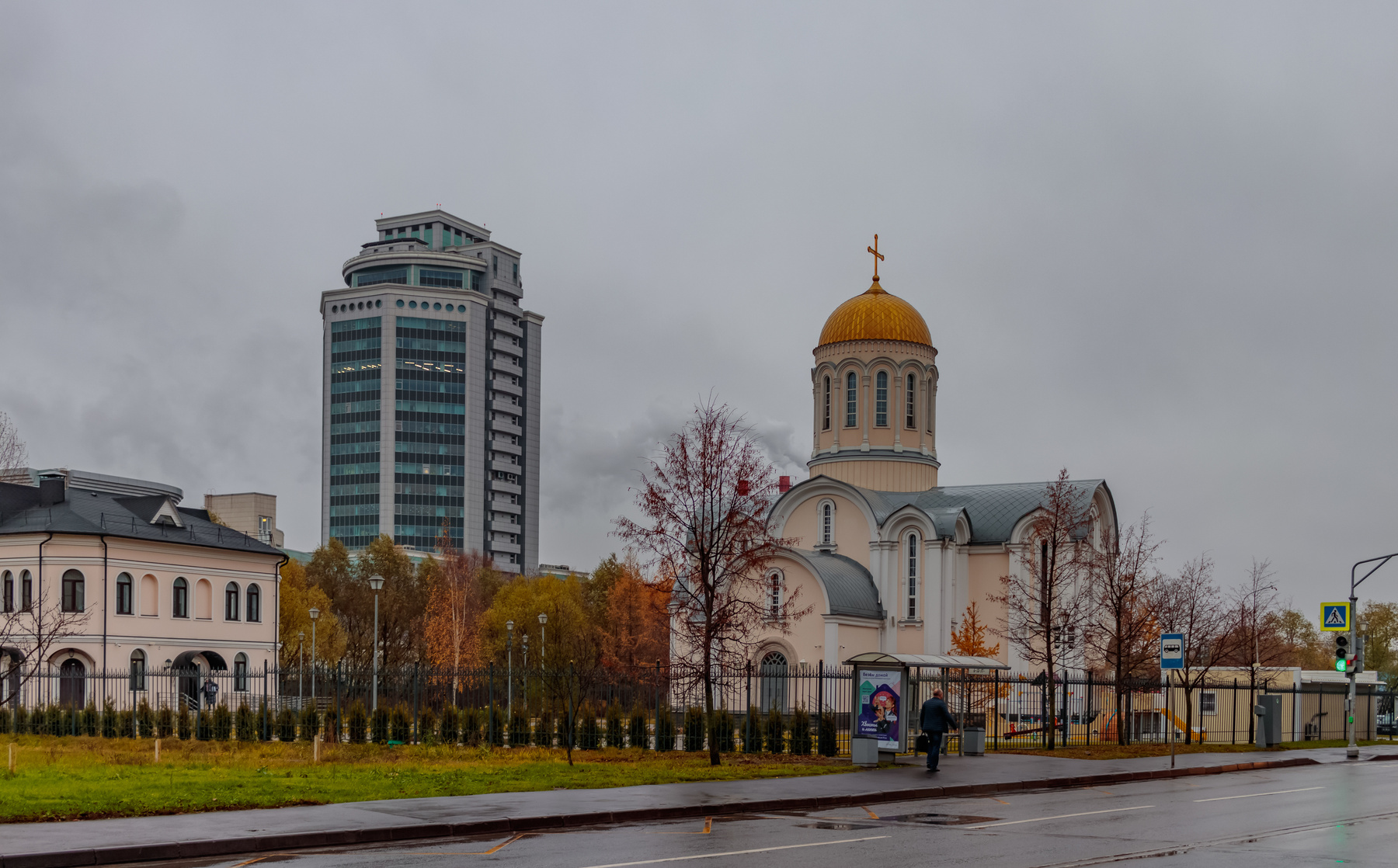 Налоговую и Храм почему-то стали строить вместе..... Город архитектура