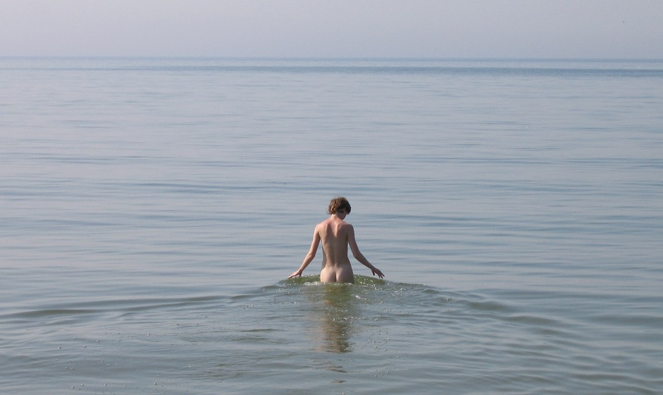 безмятежность море штиль девушка