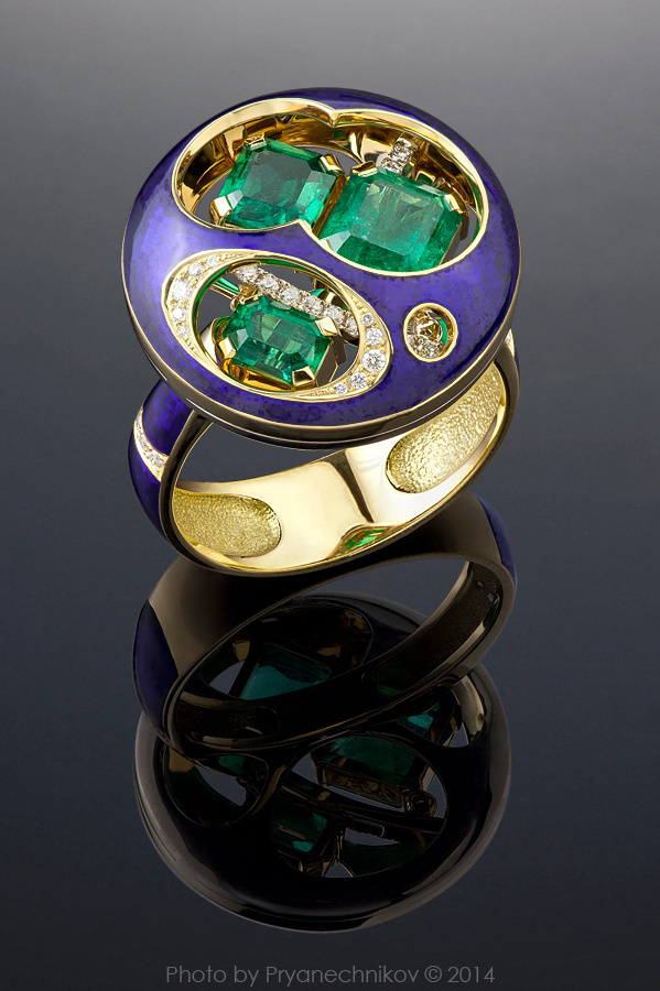 Jewellery Photography. Фото Ювелирных изделий с бриллиантами, драгоценными камнями и эмалью. Ювелирный постер. Diamond Jewelry. Pryanechnikov Прянечников горячая эмаль драгоценные камни бриллианты золото