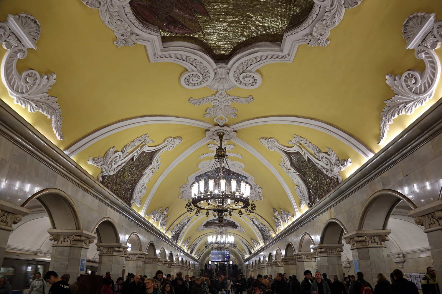 Комсомольский ампир 