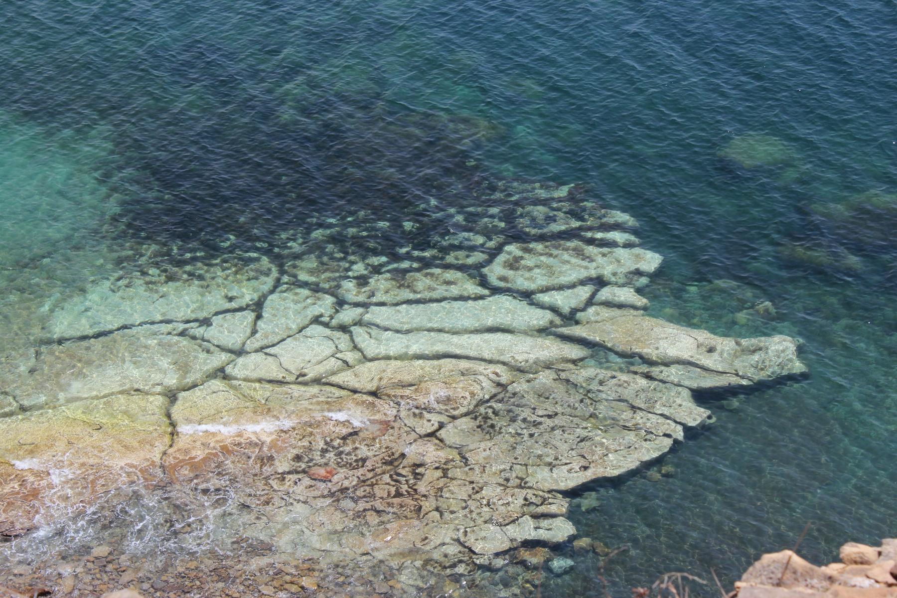 Естественный причал причал море вода лагуна атол природа