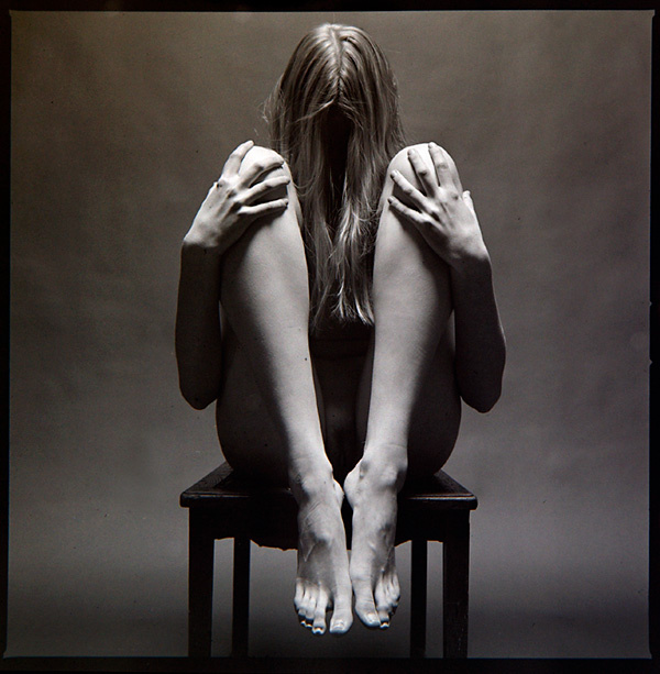 girl on the chair 9867 
