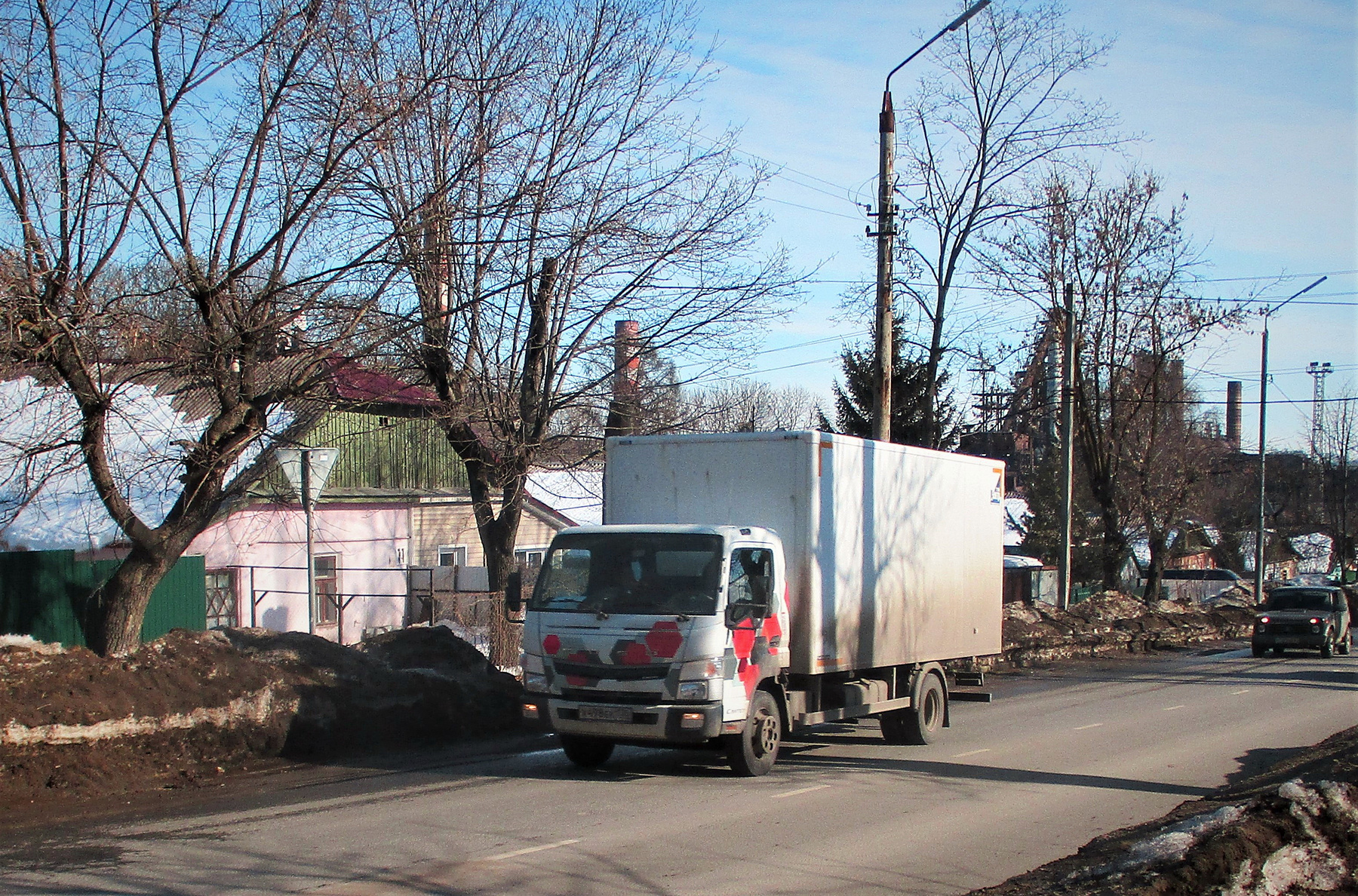 FUSO FUSO авто фургон улица город весна