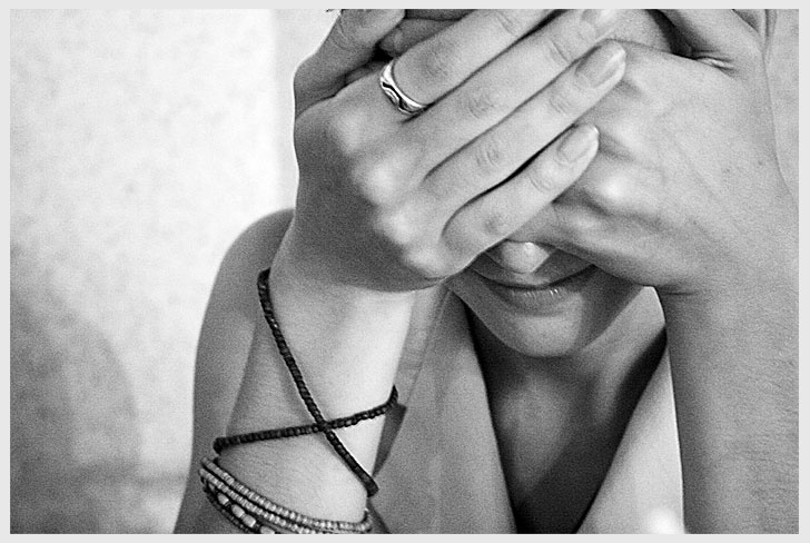 портрет)) hand face bw