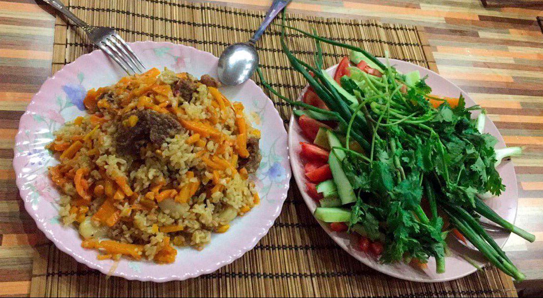 пловчик плов рис морковка мясо отдых Россия еда весна наслождение