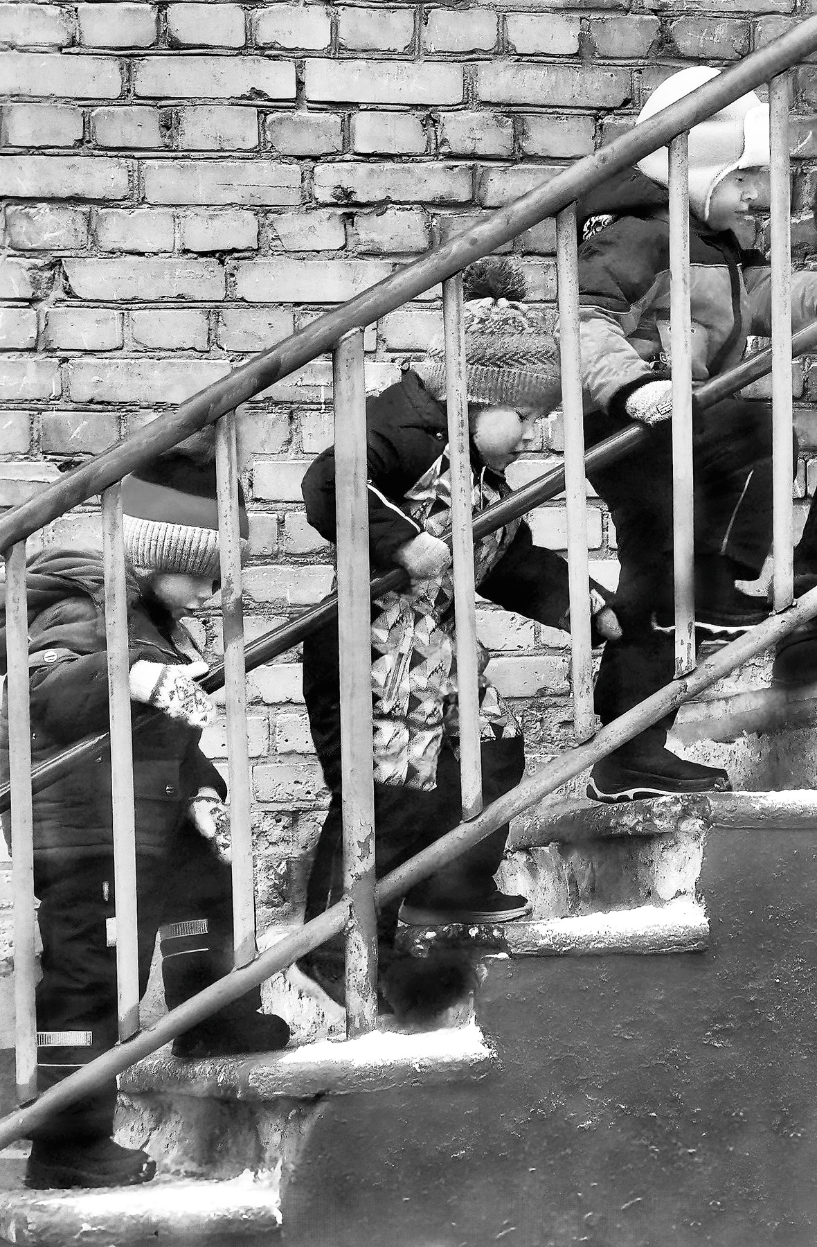 Начало... Простите кто лайкнул цветную Так убедительнее